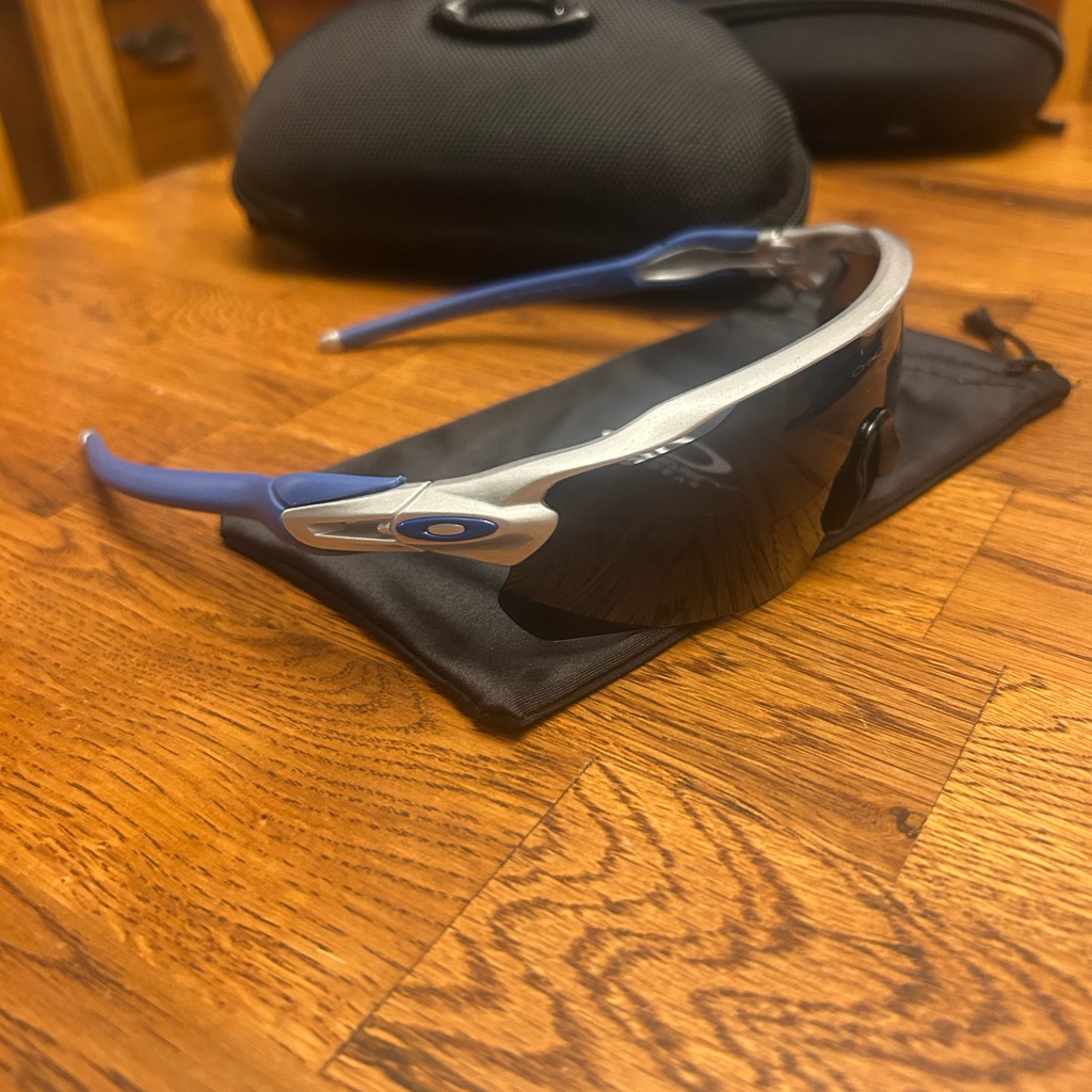 Oakley Silver And Blue (Brand New)